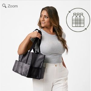 NWOT Thirty One Gifts Zip-Top Organizing Utility Tote